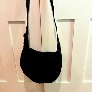 Baggy nylon crescent bag